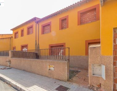 Foto 2 de Casa en calle Granada en Magán