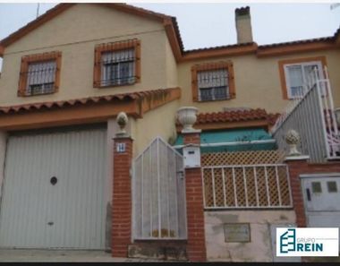 Foto contactar de Casa en venda a Cabañas de la Sagra de 3 habitacions amb terrassa i jardí