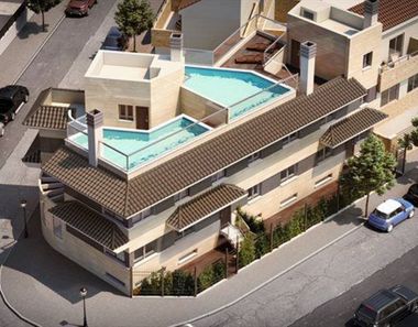 Foto contactar de Casa adossada en venda a Hermanos Falcó - Sepulcro Bolera de 5 habitacions amb terrassa i piscina