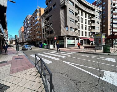 Foto 2 de Piso en calle Perez Galdos en Circular - Vadillos, Valladolid