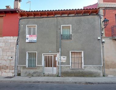 Foto 2 de Casa adossada a calle Del Campillo a Cigales
