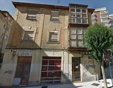 Foto 1 de Edificio en calle Perines en Cuatro Caminos, Santander