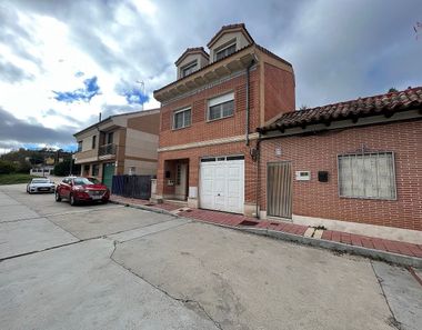 Foto 2 de Casa adossada a calle Del Barco de San Vicente a La Victoria - El Cabildo, Valladolid