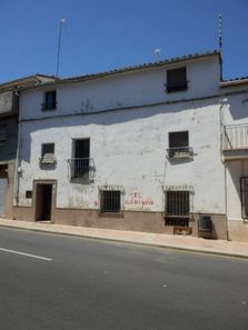Foto contactar de Casa adossada en venda a calle Mayor de 4 habitacions amb terrassa i calefacció