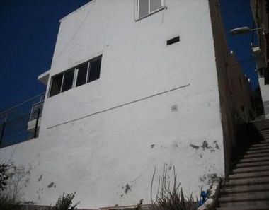 Foto contactar de Casa en venta en calle Armeñime de 4 habitaciones y 122 m²