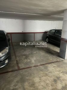 Foto contactar de Venta de garaje en Plaça Eliptica-Republica Argentina-Germanies de 11 m²
