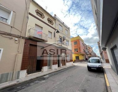 Foto 1 de Casa adosada en calle Bailen en Ayuntamiento - Centro, Alzira