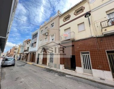 Foto 2 de Casa adosada en calle Bailen en Ayuntamiento - Centro, Alzira