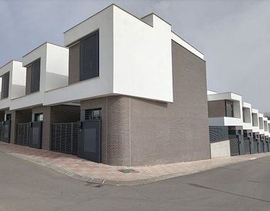 Pisos y viviendas en venta de TECNOCASA CARRETERA CARMONA - yaencontre