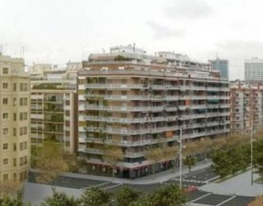 Foto 2 de Edifici a La Nova Esquerra de l'Eixample, Barcelona