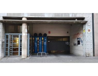 Foto contactar de Garatge en venda a La Sagrada Família de 12 m²