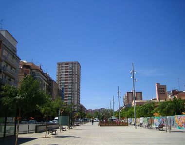 Foto 1 de Edificio en Les Planes, Hospitalet de Llobregat, L´