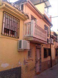 Foto contactar de Casa en venda a Polígono Cartuja – La Paz de 3 habitacions i 77 m²