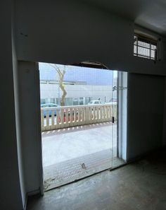 Foto 1 de Local en Can Vidalet, Esplugues de Llobregat