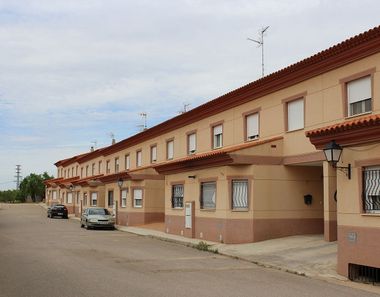 Foto 1 de Casa adosada en calle Adolfo Suarez en Casasimarro