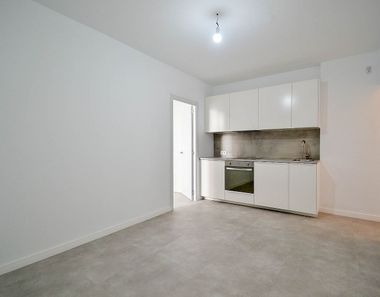 Foto 1 de Piso en calle Jara, Gamarra - La Trinidad, Málaga
