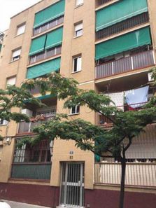 Foto contactar de Pis en venda a Espronceda - Campoamor - Santa Pau de 3 habitacions amb terrassa