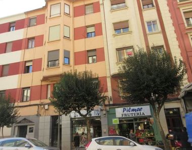 Foto contactar de Pis en venda a Centro - Logroño de 3 habitacions amb balcó i ascensor