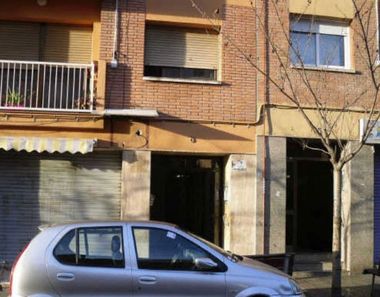 Foto contactar de Venta de piso en Centre - Ripollet de 4 habitaciones con terraza y balcón
