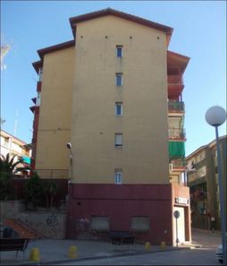 Foto contactar de Pis en venda a Olesa de Montserrat de 4 habitacions i 70 m²
