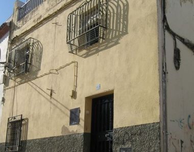 Foto contactar de Casa en venda a Ctra. Circunvalación - La Magdalena de 3 habitacions i 137 m²