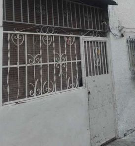 Foto 2 de Casa a Polígono Cartuja – La Paz, Granada