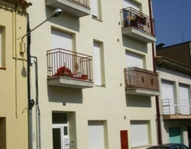 Foto contactar de Piso en venta en Llagostera de 2 habitaciones con terraza y aire acondicionado