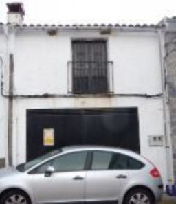 Foto contactar de Venta de casa en Valencia de Alcántara de 3 habitaciones y 90 m²