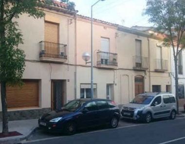 Foto contactar de Casa en venda a Centre - Castellar del Vallès de 3 habitacions i 171 m²