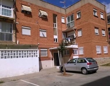Foto contactar de Piso en venta en Espronceda - Campoamor - Santa Pau de 4 habitaciones y 98 m²
