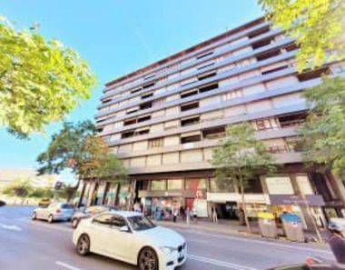 Foto contactar de Piso en venta en Centre - Girona de 3 habitaciones con terraza y balcón