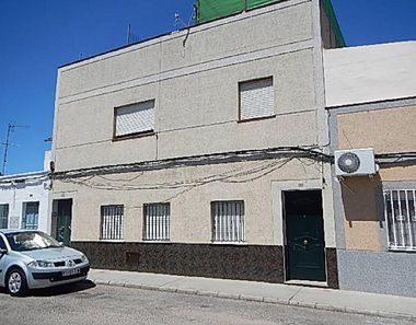 Foto contactar de Pis en venda a calle De José Macón de 4 habitacions amb terrassa