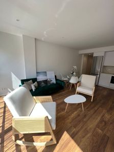 Foto 3 de Piso en alquiler en Fuente del Berro de 2 habitaciones con muebles y aire acondicionado