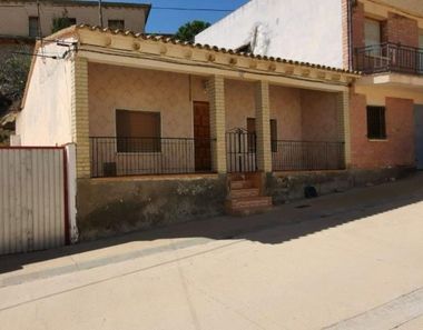Foto 2 de Casa adosada en calle Extramuros en Chalamera