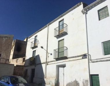 Foto contactar de Casa en venda a calle Carasoles de 5 habitacions amb balcó