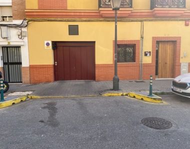 Foto 1 de Garaje en calle Beatriz de Suabia, Nervión, Sevilla