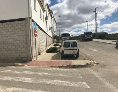 Foto 2 de Garaje en calle Teresa de León en Olvera