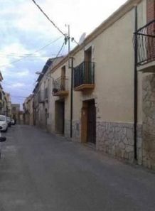 Foto 1 de Casa en calle Sant Ferran en Garriguella