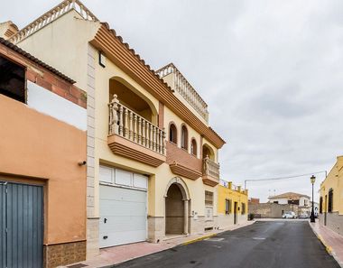 Foto 2 de Casa en calle Duero en Huércal-Overa