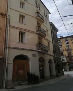 Foto 1 de Edificio en plaza De Tomàs Raguer en Ripoll