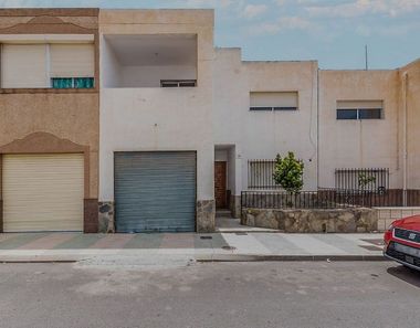 Foto contactar de Casa en venda a Las Cabañuelas de 3 habitacions amb terrassa