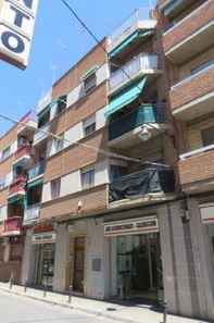 Foto contactar de Venta de piso en Zona Centro de 4 habitaciones y 111 m²