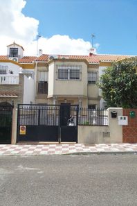 Foto contactar de Pis en venda a Centro - Bormujos de 3 habitacions amb terrassa