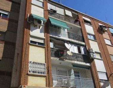 Foto contactar de Venta de piso en Alaquàs de 3 habitaciones con balcón