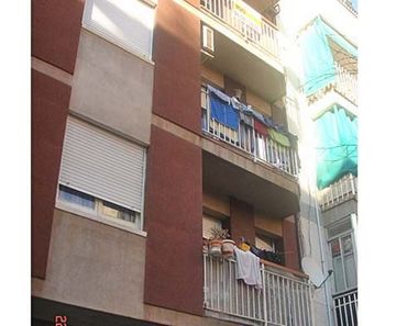 Foto contactar de Pis en venda a Collblanc de 3 habitacions amb terrassa