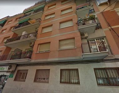 Foto contactar de Venta de piso en Centre - Sant Boi de Llobregat de 4 habitaciones y 88 m²