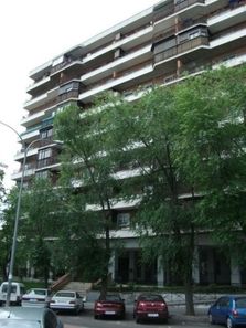 Foto contactar de Pis en venda a Parque Ondarreta - Urtinsa de 3 habitacions amb terrassa i ascensor