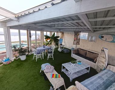Foto contactar de Chalet en venta en Arico de 3 habitaciones con terraza y piscina
