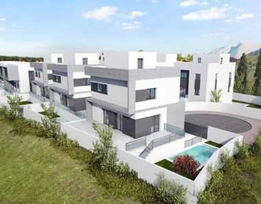 Foto contactar de Xalet en venda a carretera Motril de 4 habitacions amb terrassa i piscina