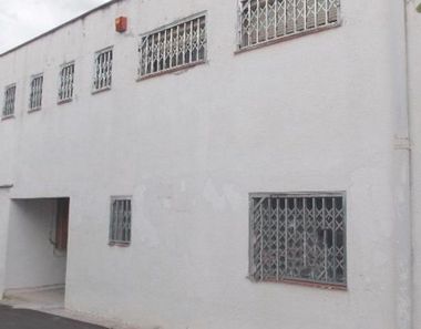 Foto contactar de Casa en venda a Castellví de la Marca de 3 habitacions i 392 m²